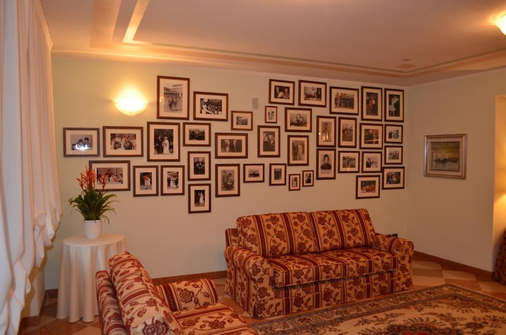 Hotel Olioso 페스키에라델가르다 외부 사진