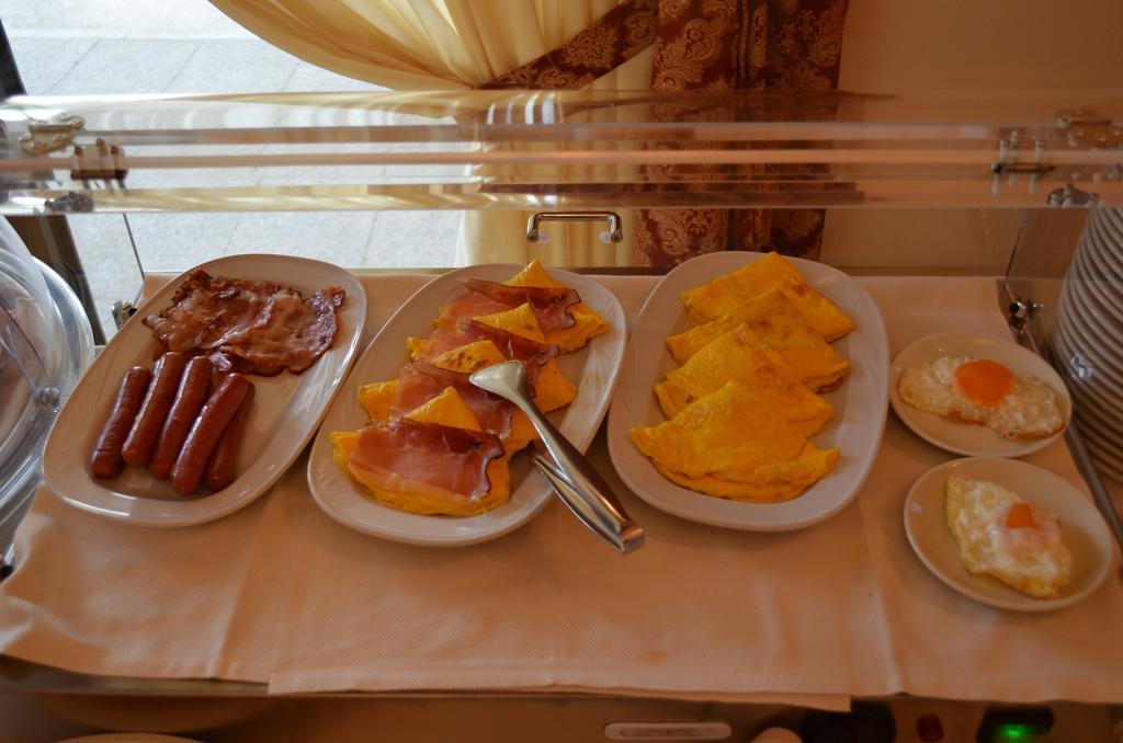 Hotel Olioso 페스키에라델가르다 외부 사진